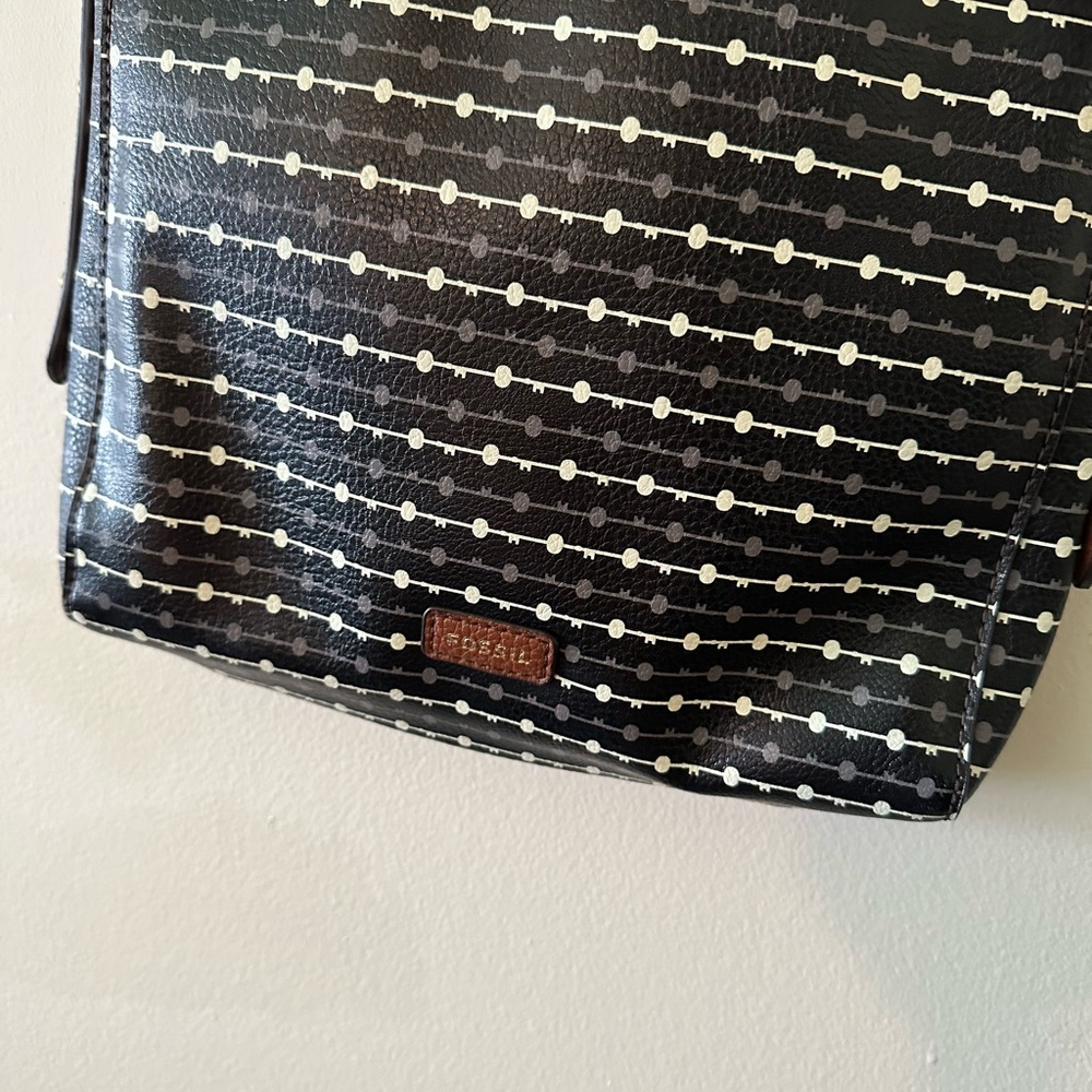 Fossil Gemma Crossbody - image 4